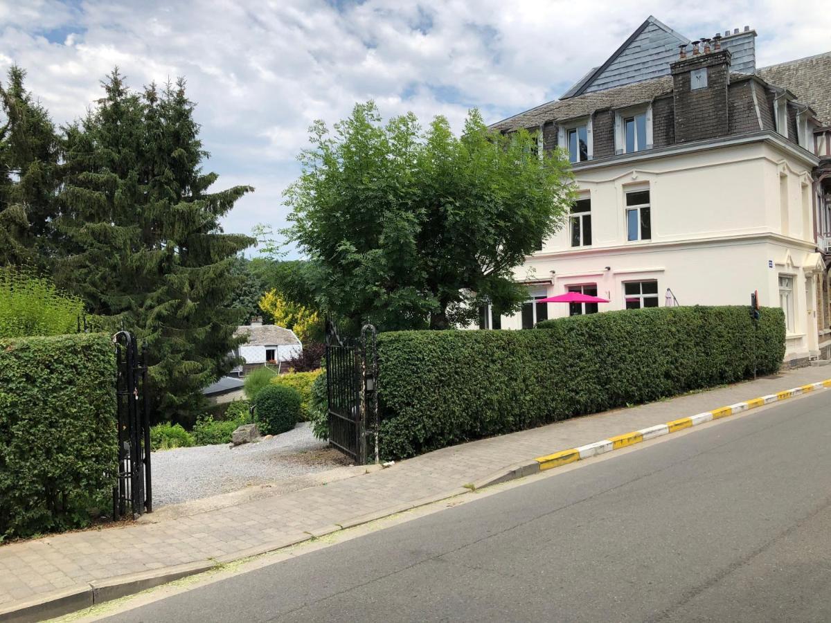 Villa Les Tamaris Spa Exteriör bild