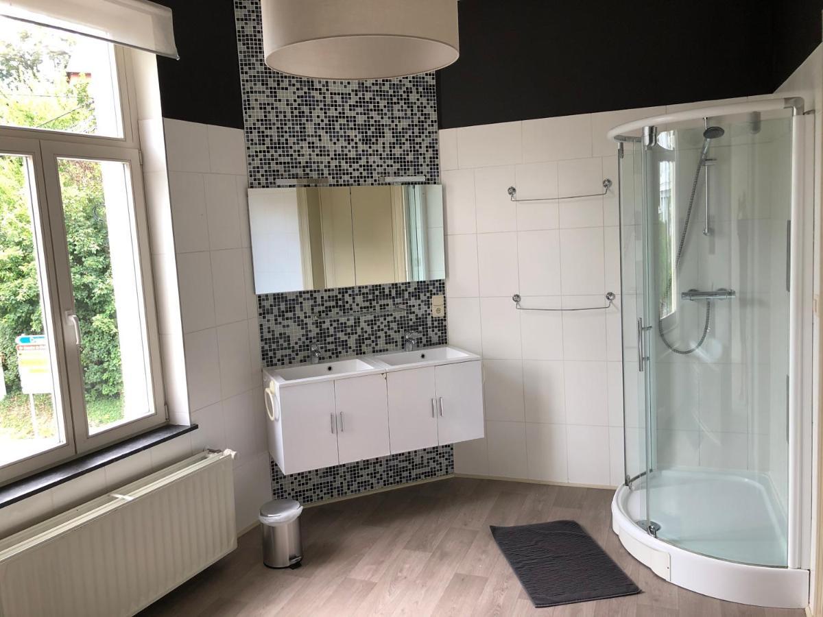 Villa Les Tamaris Spa Exteriör bild